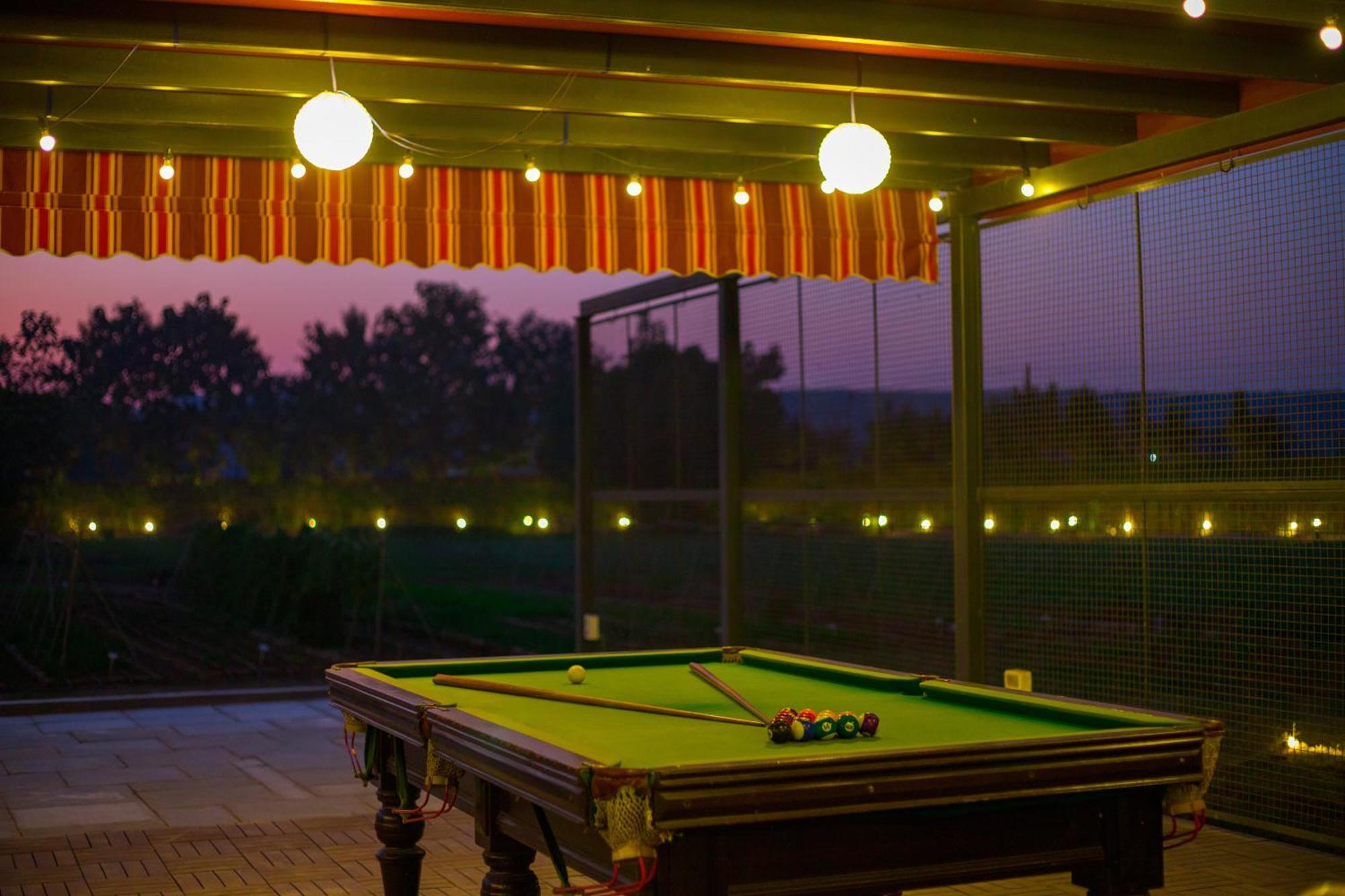 Elivaas Hidden Oasis 4Bhk With Pool, Mud House & Container House Villa Dhauj Kültér fotó