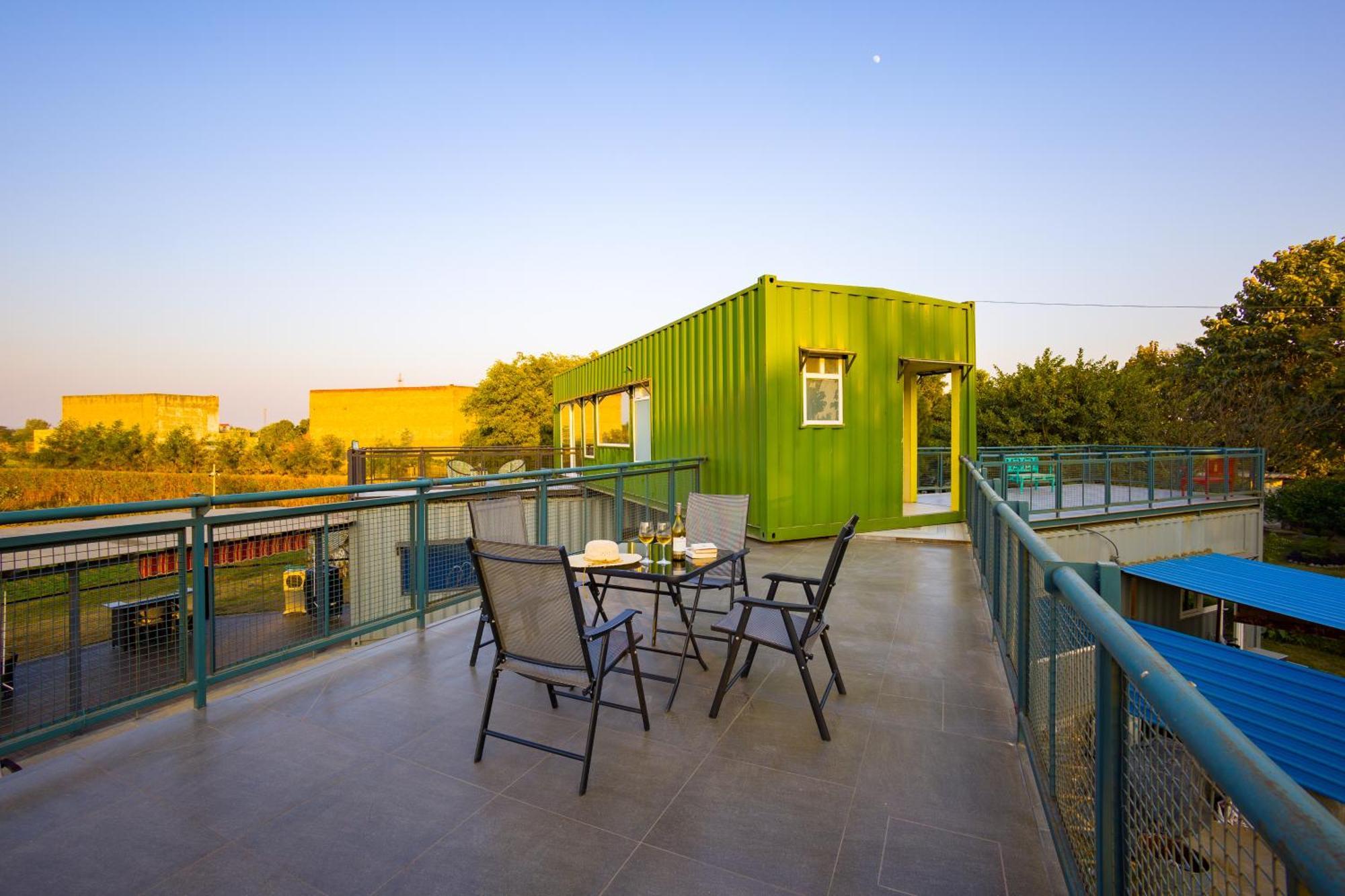 Elivaas Hidden Oasis 4Bhk With Pool, Mud House & Container House Villa Dhauj Kültér fotó